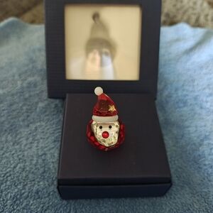 Swarovski Rocking Santa

RETIRED

Item # 1143323

Approximate size:  1" x 1-1/2"